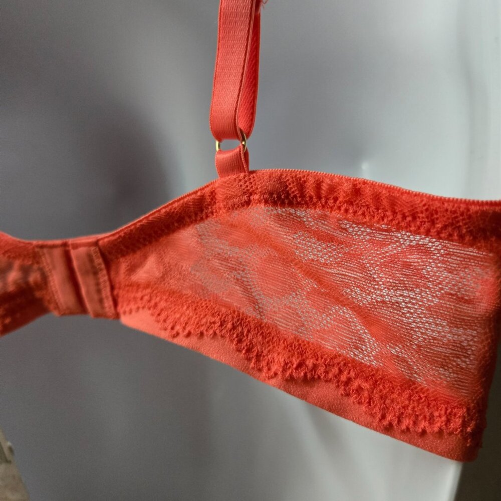 NWT NATORI Bra - Picture 3 of 5